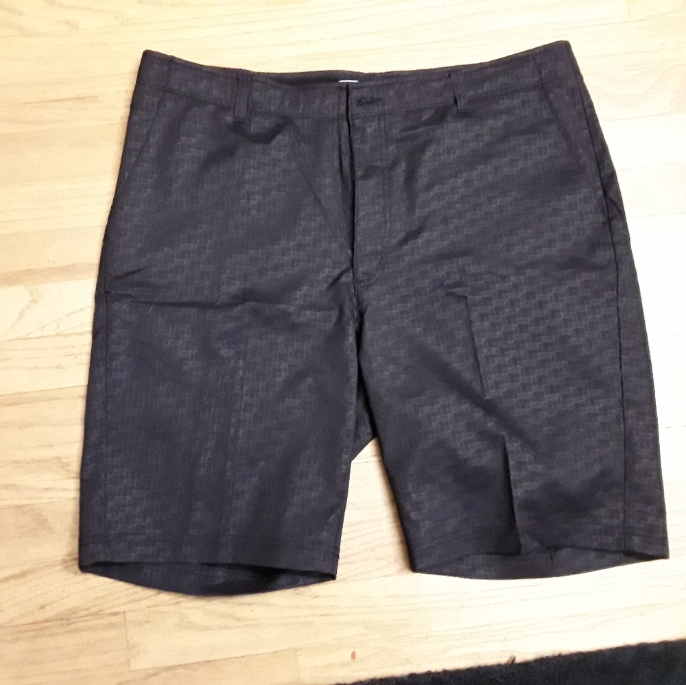 Pebble Beach black pattern golf shorts size 38